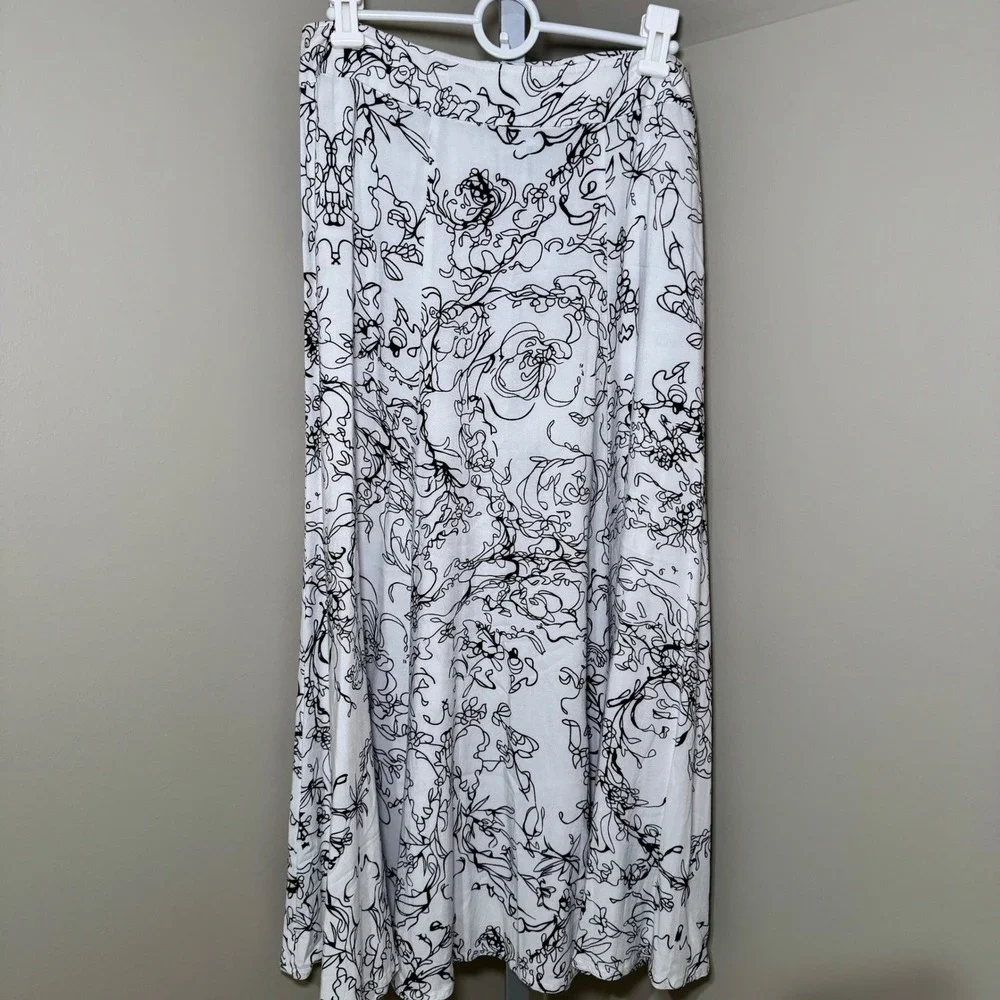 Soft Surroundings‎ White Black Floral Line Art Maxi Skirt Viscose PM 35769